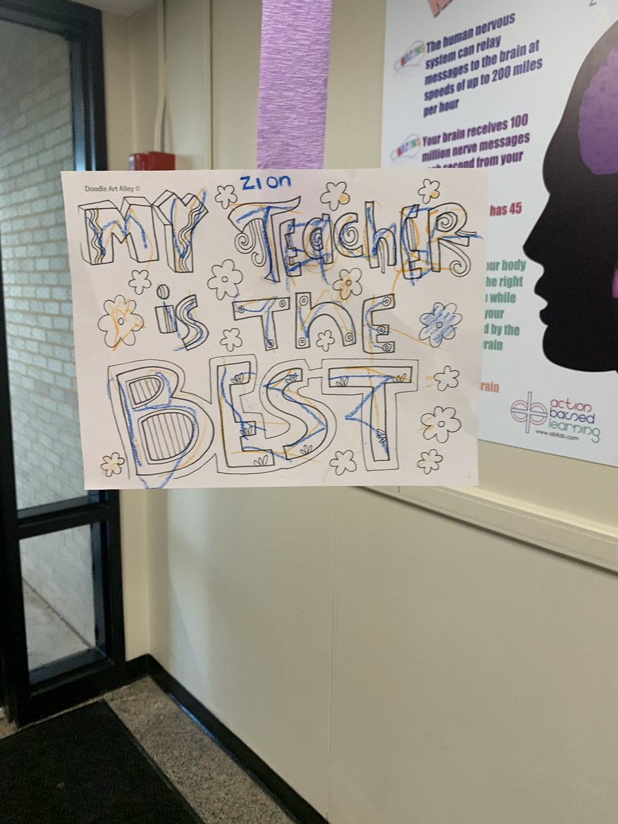 Comptonpaparaz1's tweet photo. I think it’s safe to say that @uniquelyteach is kind of a big deal and people like her! @Comptoncubs https://t.co/TgwXhkbnp9