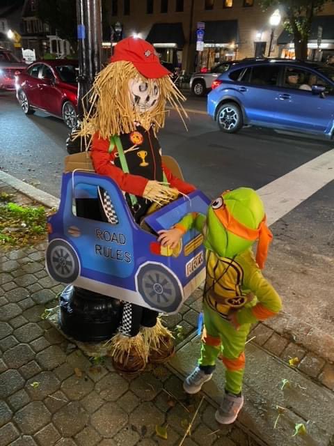 TeamRoadRules's tweet photo. @visitcranford let’s keep the roads safe! #roadrulesdrivingschool https://t.co/FxZ8vqPjId