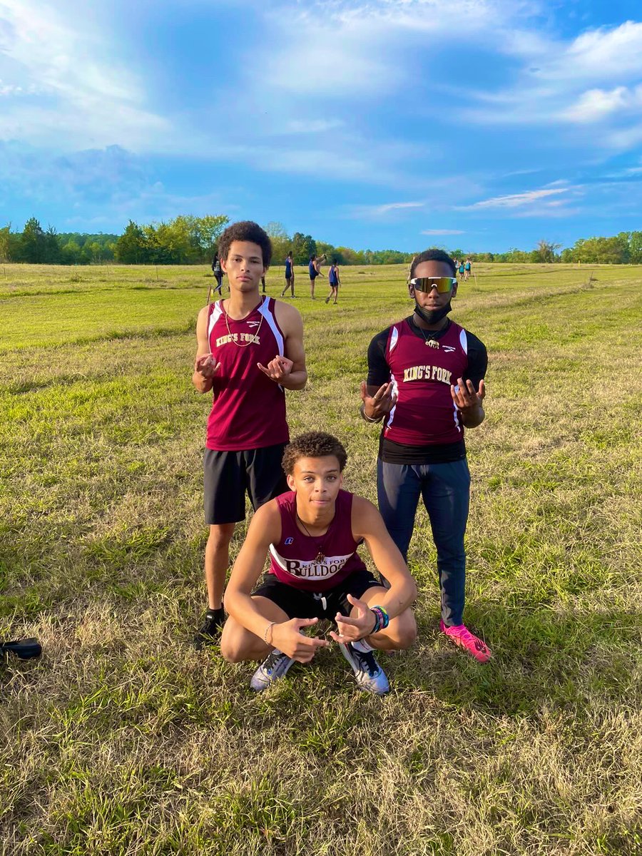 we_spinning4's tweet photo. Almost indoor time #ourjunioryear https://t.co/aJJhUdUGIq