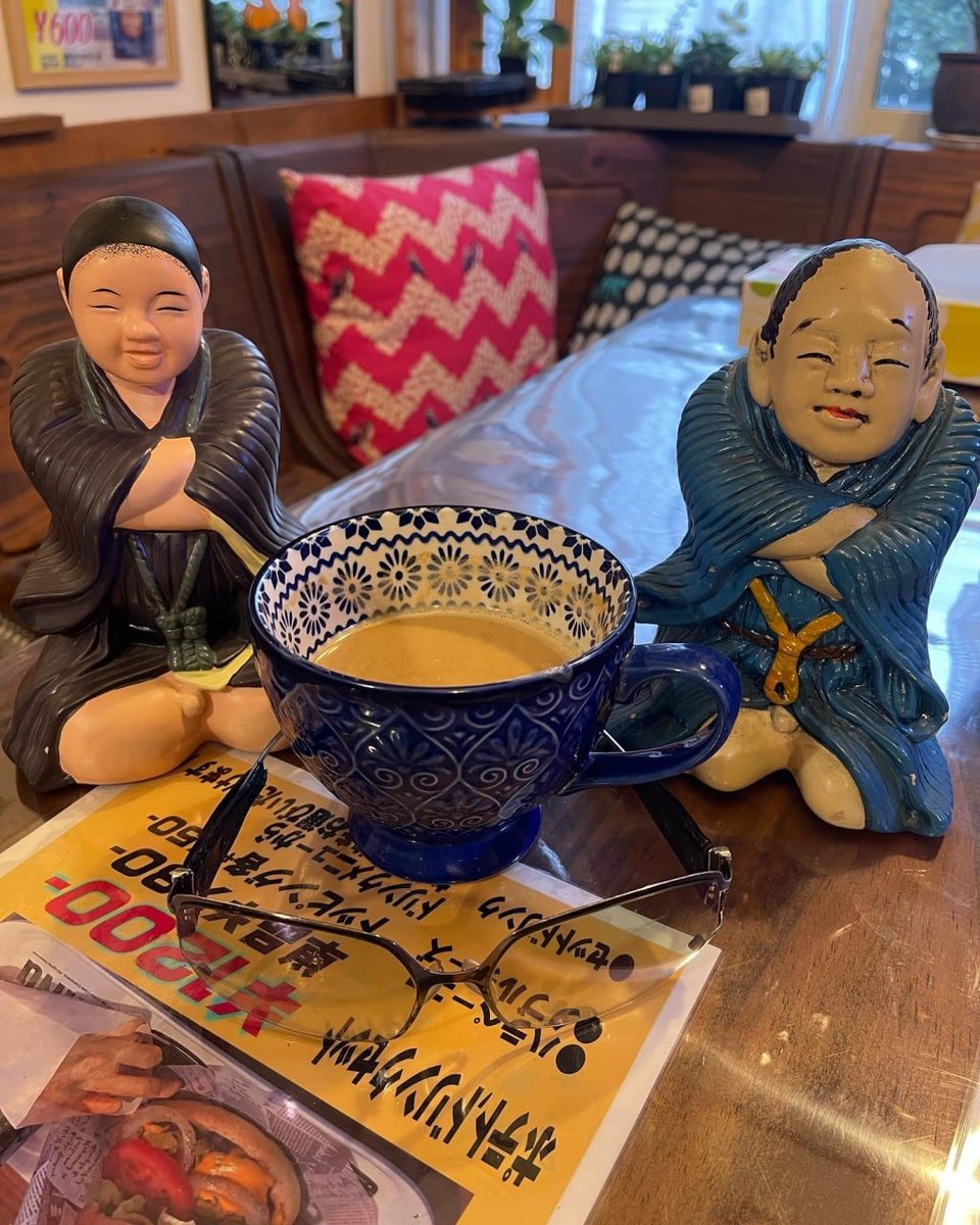 BluensteinMria's tweet photo. お茶してるぜぇ～☕️✧(*ˊᵕˋ*)ﾎｯっとあまい時間(*ˊᵕˋ*)ﾎｯ https://t.co/RReKlR2W3l