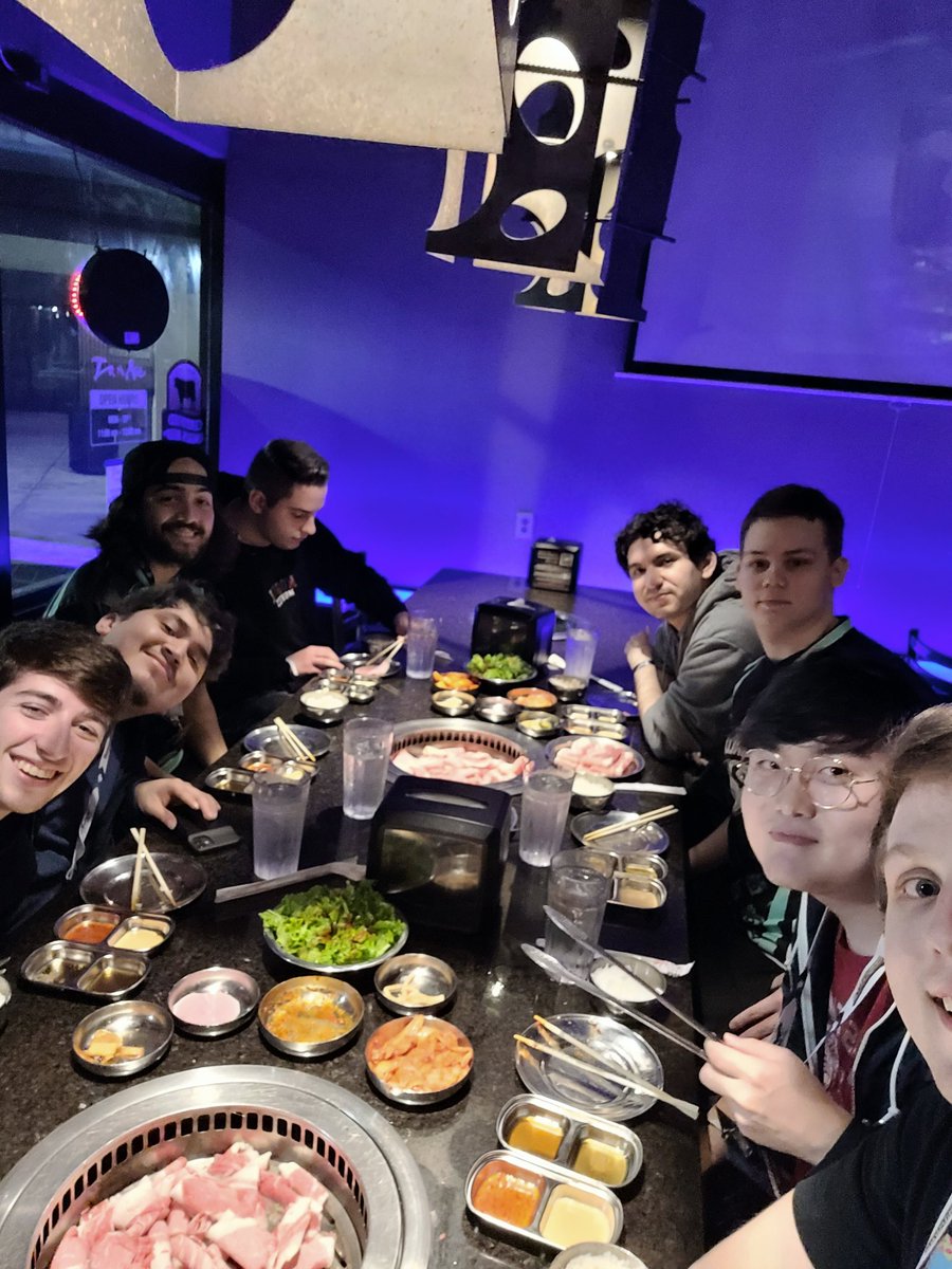ithrowow's tweet image. Korean BBQ with the boys. So happy lans are back