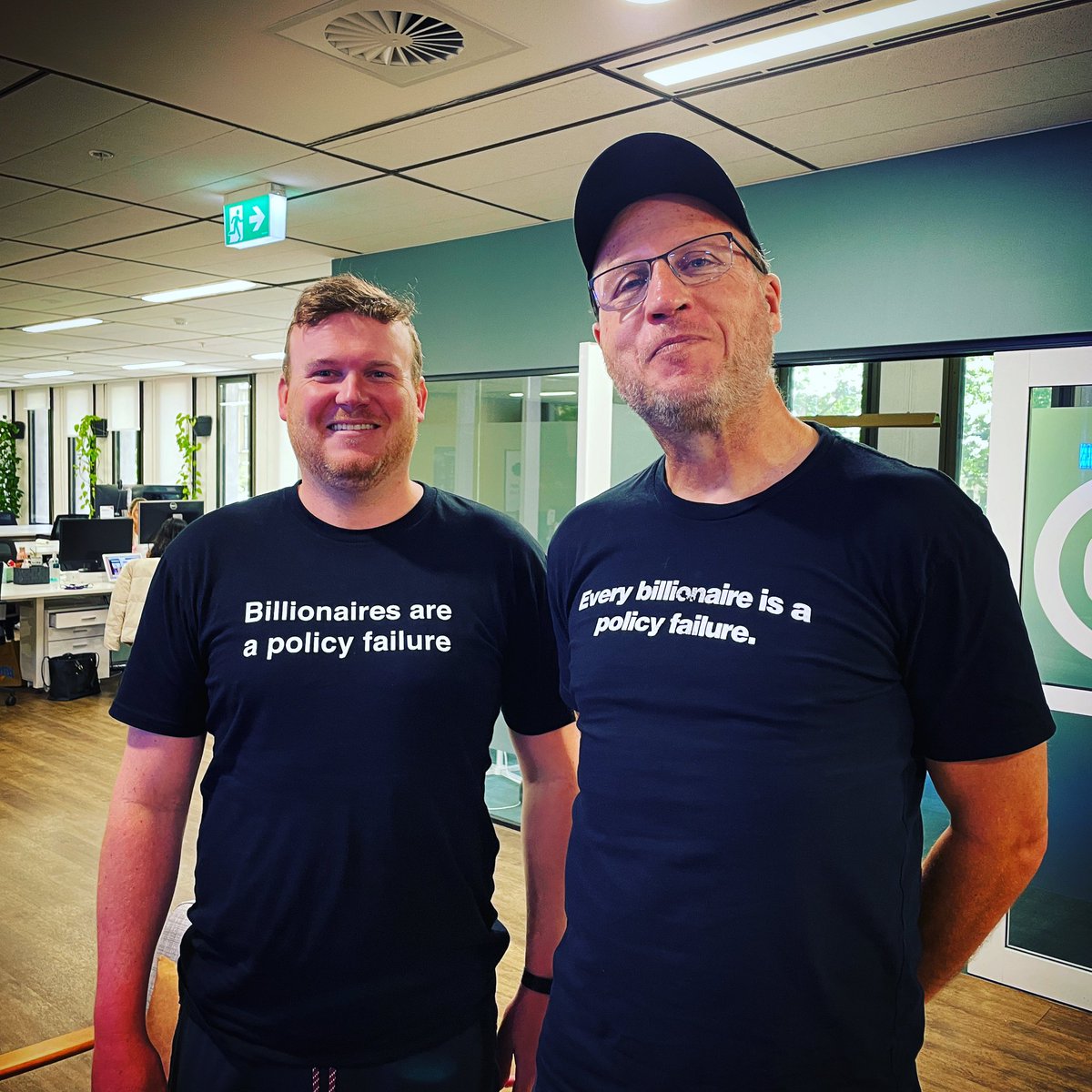 In Syd for @SlackHQ Frontiers tomorrow and twinning @Fishburners with the creator of these shirts, OG startup investor @bigyahu. Asked for my next shirt to be around residential housing being used as an investment vehicle. Looking forward to seeing what he comes up with next!