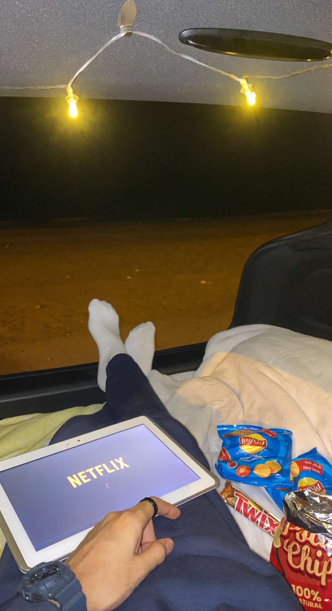 mosim33's tweet image. بدأت ليالي #الشتاء والليل الطوُيل         #مساءالخيررر