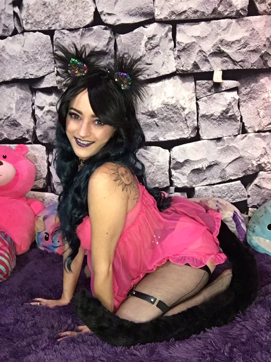 MuffieMuse's tweet photo. New set up on my #onlyfans https://t.co/wBrMSbNxbD