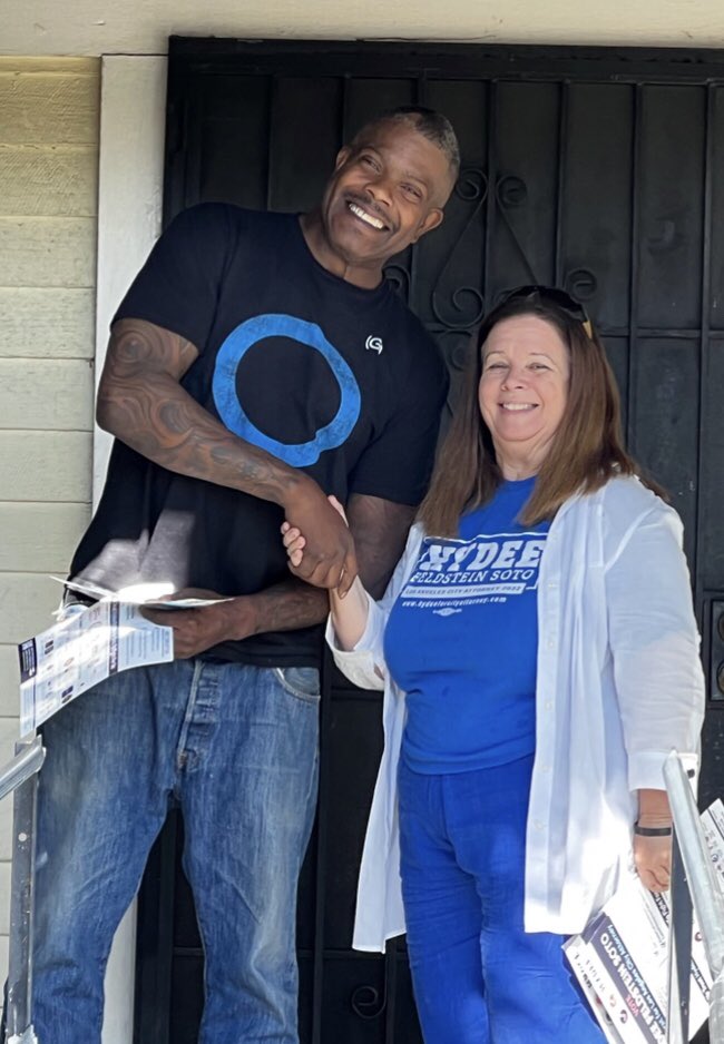 ElectHydee's tweet photo. Let’s finish strong, Los Angeles! #TeamHydee had another inspiring day out in the community! Thank you for your strong support @CurrenDPriceJr and Raul Claros/California Rising! Make sure &amp; cast your vote by Tuesday, Nov 8! #Hydee4CityAttorney #GOTV https://t.co/HXo1DYt7l5