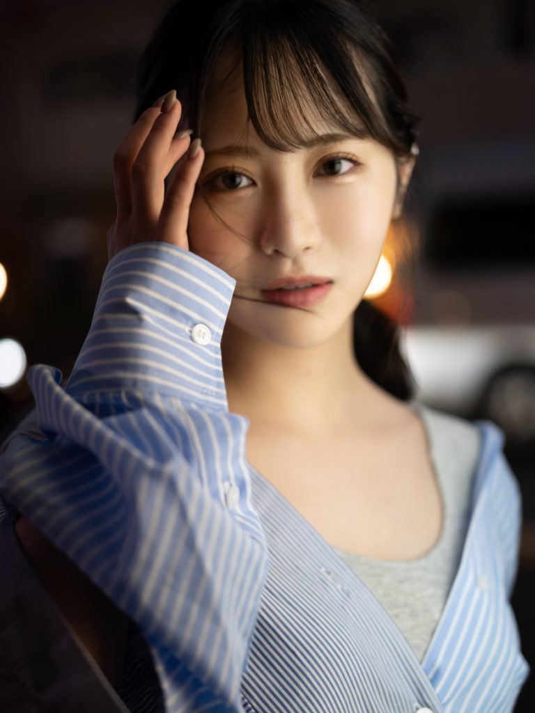 「君の温度」
素顔に着目して、新しい魅力を写真でお届け✨
第二回は #小野六花 さんです☁

秋が深まる夕暮れの中野周辺をお散歩。
普段とは少しちがう表情を魅せてくれました💭

お写真はこちらから📸
https://t.co/0nxxMmXq7I https://t.co/cO9pEOsHri
