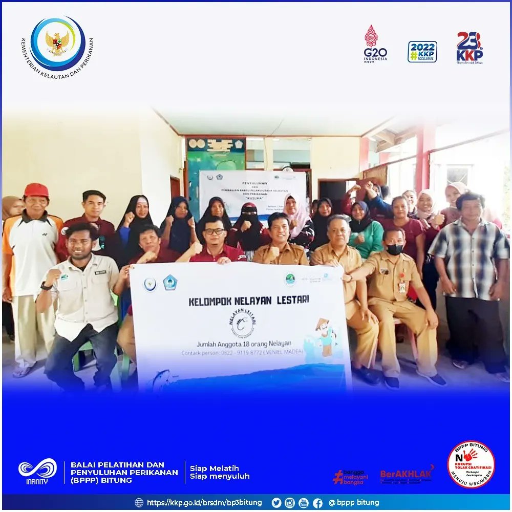 bppsdm_bp3btg's tweet photo. Dalam rangka pengembangan kelembagaan kelompok perikanan di Kel. Batulubang Kec. Lembeh Selatan Kota Bitung, Penyuluh Perikanan bekerjasama dengan LSM Manengkel Solidaritas, melaksanakan pengukuhan kelompok Pemula di Gedung Serba Guna Kel. Batulubang, Selasa 1 November 2022 https://t.co/GuAO0mNRud