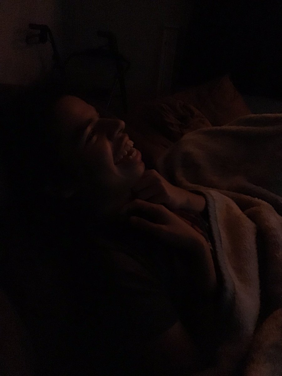 My #Bubba enjoying <a href="/Stranger_Things/">stranger things</a> day watching a favorite #thepiggyback #JosephQuinn aka #eddiemunson #dungeonmaster #mostmetalever 🎸😉