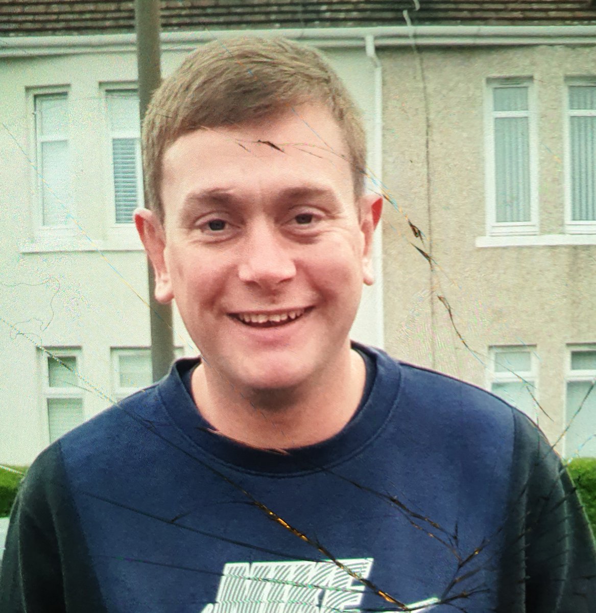 MISSING PERSON DAVID ANDERSON Police in Greater Glasgow are seeking the assistance of the public in tracing David Anderson who is missing from the Springburn area of Glasgow. See link for further details:- ow.ly/FXgw50LvG8w
