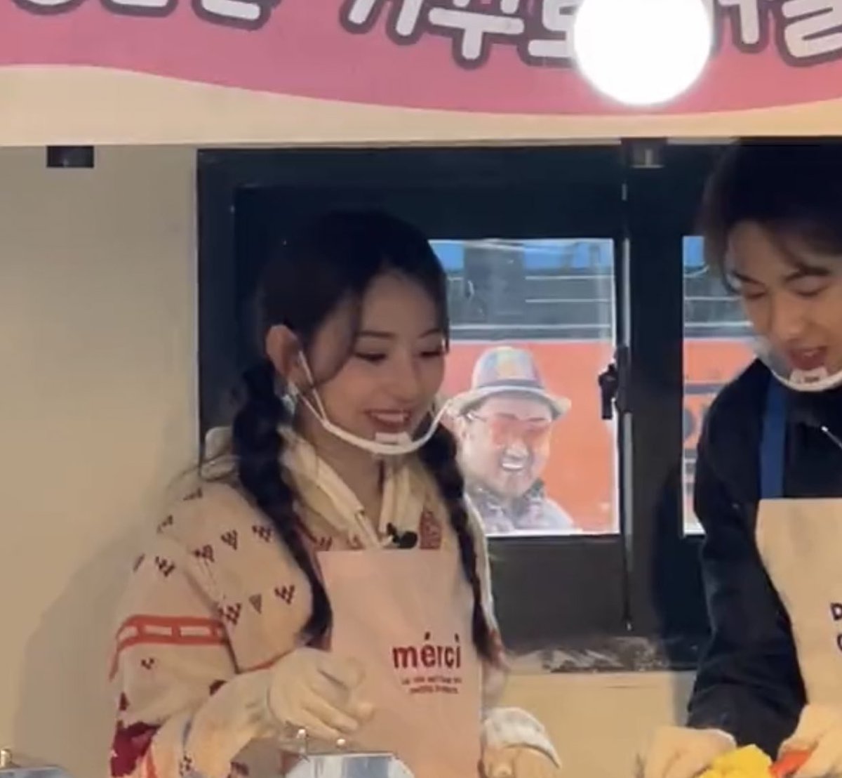 hoodienako's tweet image. for a second i rly thought ma dongseok was looking into the window 😭