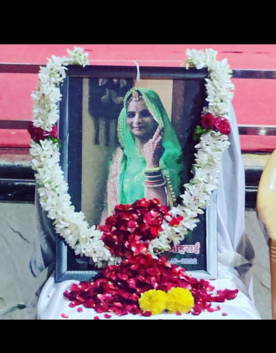 narendra_talka's tweet photo. #Justice2chanda
In Chanda's murder case, the other 3 accused are not been taken in custody, what is the reason?
@DgpKarnataka
@DCPEASTBCP 
@ANI 
@BBCHindi 
@DDNewslive https://t.co/5bWXLLntQI