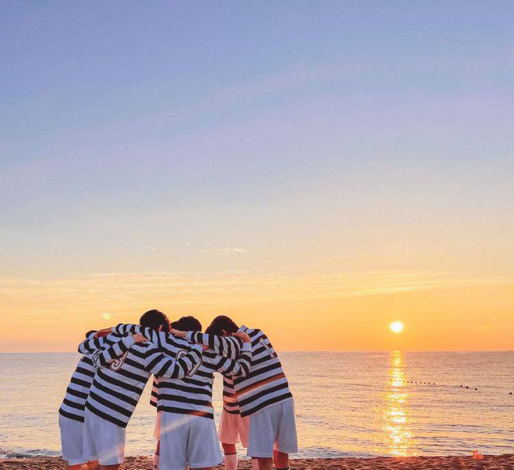 PlanetOclock's tweet image. ENHYPEN: Decelis Varsity (Concert Batch)

PRE-ORDER period:
nov 6 — nov 20 !

longsleeves — ₱890
ball cap — ₱300

dop : 50% by nov 21 (or full payment), balance by december 4!
eta : late dec to early jan

order here:
🖇️cognitoforms.com/PlanetOclock/E…