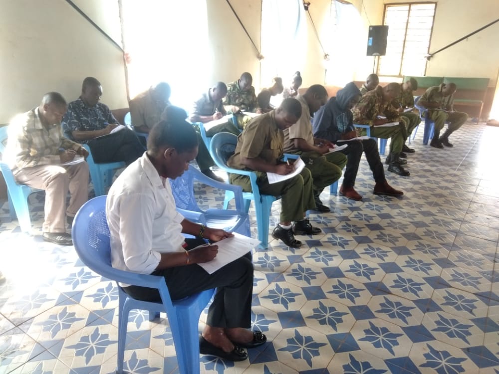 Faraja_KE's tweet photo. 1/2: Trainers of the Psycho-social based trainings, #PeerCounselorsSkillsTraining for Inmates and #PerformanceForChangeTraining for Prison Officers, have been conducting follow-up and monitoring activities post-training for continuous support to the beneficiaries of the training. https://t.co/yYc3lxQ2I5