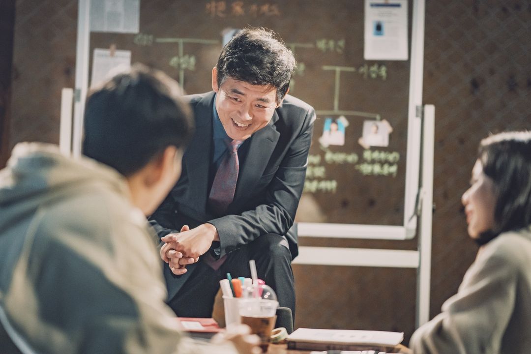 OfficialKHNPH's tweet photo. [DRAMA] More stills from KBS2 #𝗖𝘂𝗿𝘁𝗮𝗶𝗻𝗖𝗮𝗹𝗹 💙

3rd episode will be available today at 10:30 PM on 𝗣𝗿𝗶𝗺𝗲 𝗩𝗶𝗱𝗲𝗼 ^^

#CurtainCallonPrimeVideoPH 

#KangHaNeul #강하늘 #カンハヌル #姜河那 #คังฮ��นึล #커튼콜 #나무는서서죽는다 @primevideoph https://t.co/4SWXsJT3aq