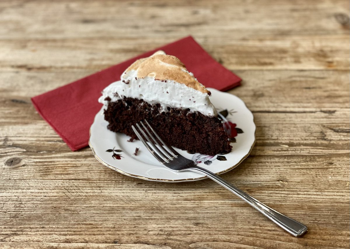 Happy international stout day! Steve, our restaurant manager, has made a lovely chocolate and stout meringue cake. So make sure to pop in and grab a big slice! #internationalstoutday #stoutcake #chocolatestoutcake #yeovilcollege #Yeovil #somerset #loveyeovil #loveforsomerset