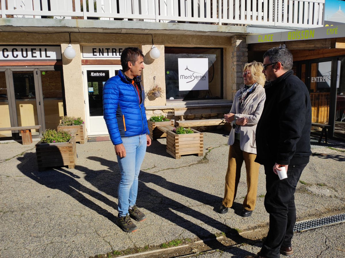 ⏺️ 🎿 En direct du #MontSerein pour un #reportage #Video sur les stations du #Ventoux avec :

👉 Dominique Plancher, VP de <a href="/LaCoVe84/">La CoVe</a> déléguée au #Tourisme
👉 Christophe Queirard, dir. SPL des stations 
👉 Lesly Renaud, DG délégué de <a href="/VentouxProvence/">Ventoux-Provence</a>

#PACA #Vaucluse #Economie