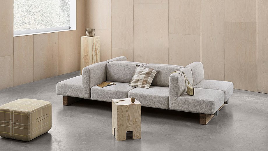 Interior_es's tweet photo. Rut es el nuevo #sofá modular de Thomas Bernstrand y Stefan Borselius para Blå Station, formado por módulos de 75 x 75 cm con los que crear combinaciones formales o más desenfadadas.
-> https://t.co/xMy1qyg2ct
-> #modernfurniture #designfurniture #designsofas #modernsofas https://t.co/iV4du7I4no