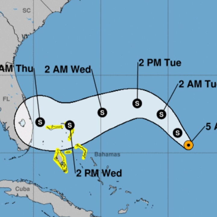 Hurricane - Tropics - Page 18 Fg85bGOWAAEzZFS?format=jpg&name=900x900