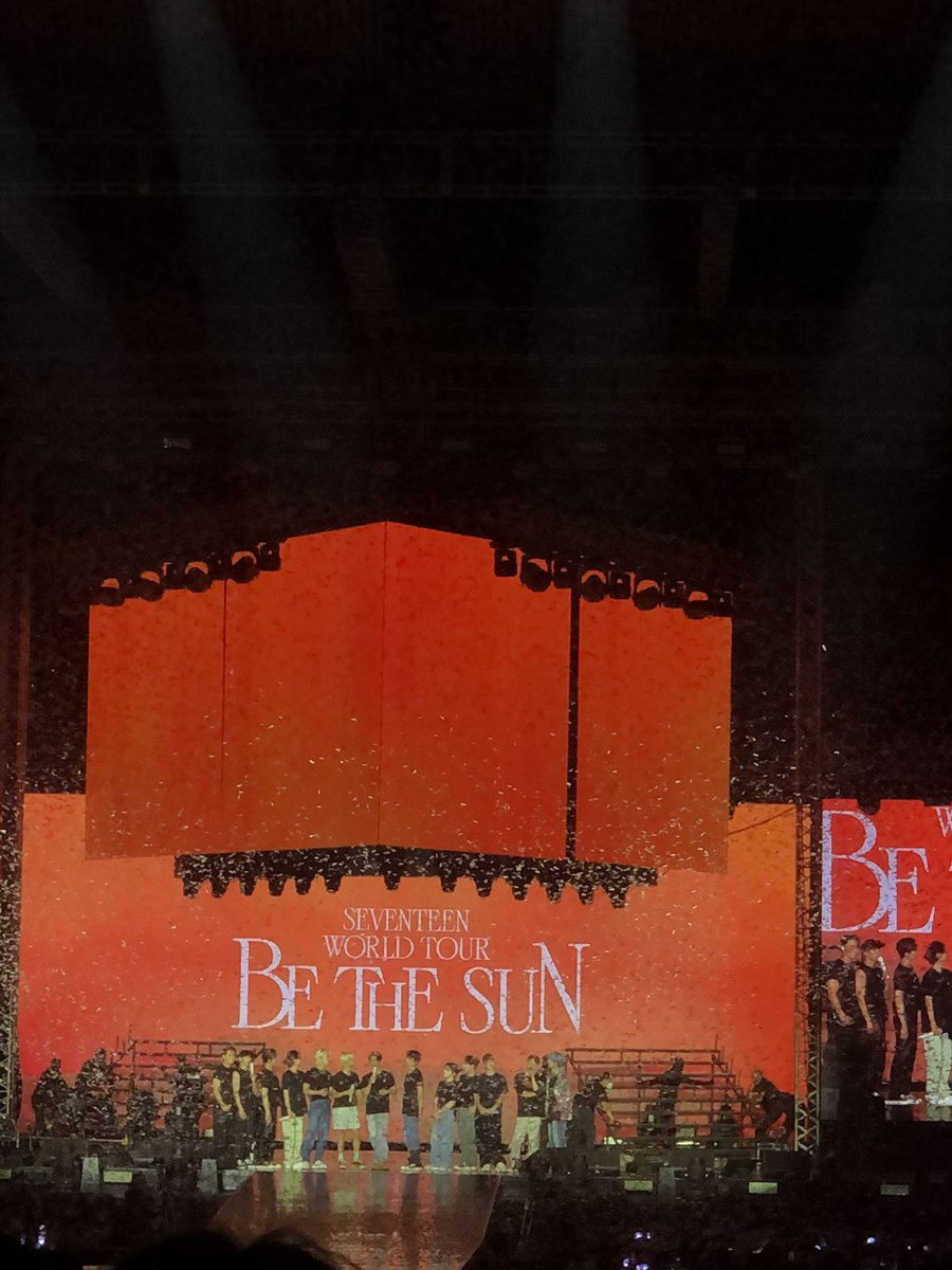 mintomymind's tweet photo. Couldn’t be more grateful for this year🤍
@NCTsmtown_127 @pledis_17 

see u one fine day! i promise.
 @BTS_twt 🤍 https://t.co/RP6m3Z2yhg