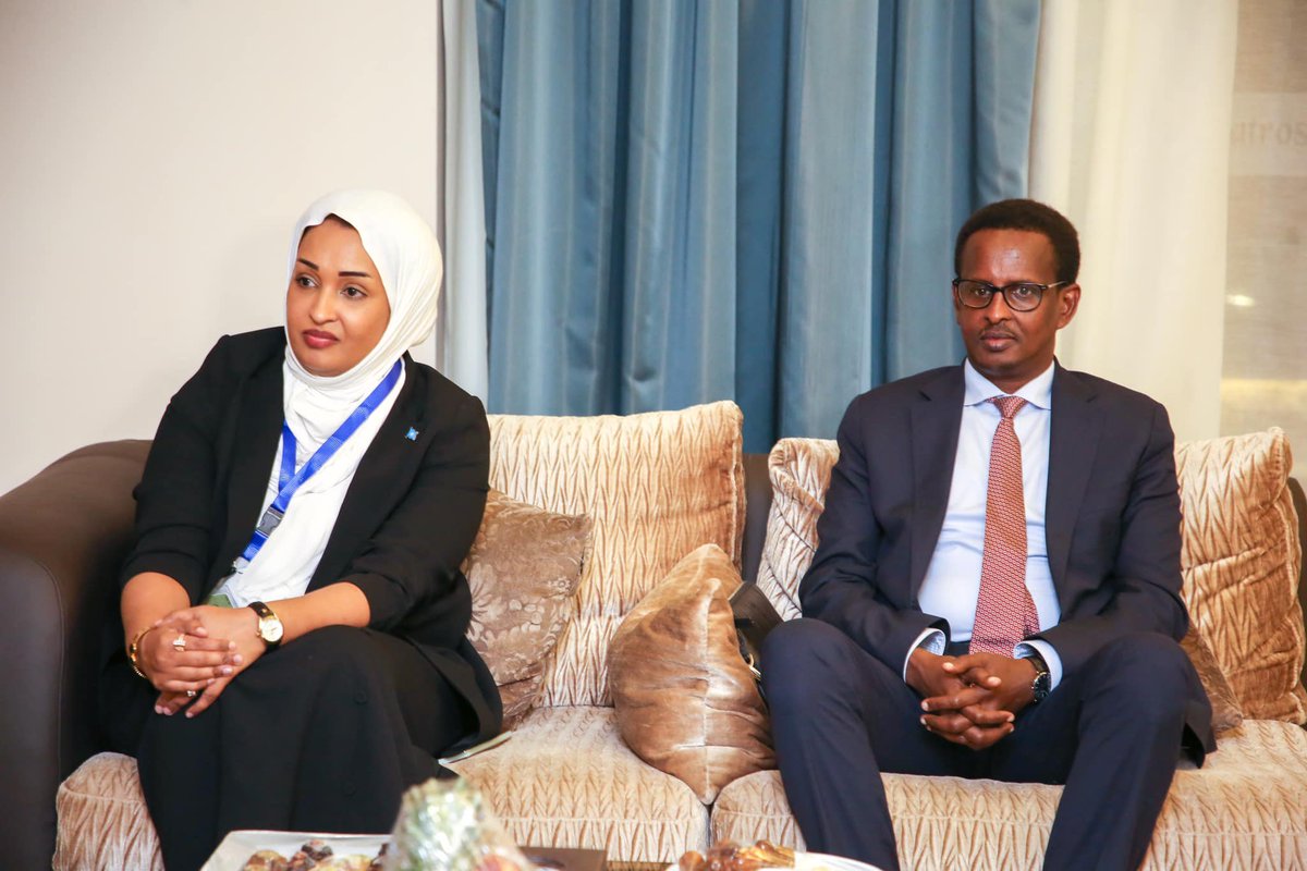 KhadijaMakhzumi's tweet photo. It's a unique opportunity to receive our President, H.E. Dr @HassanSMohamud at #SharmElSheikh for the 2022 UN Climate Change Conference (#COP27). #Somalia is affected by severe drought as a result of climate change and hopes to see tangible outcomes from this crucial gathering. https://t.co/0qlYl7ueqc