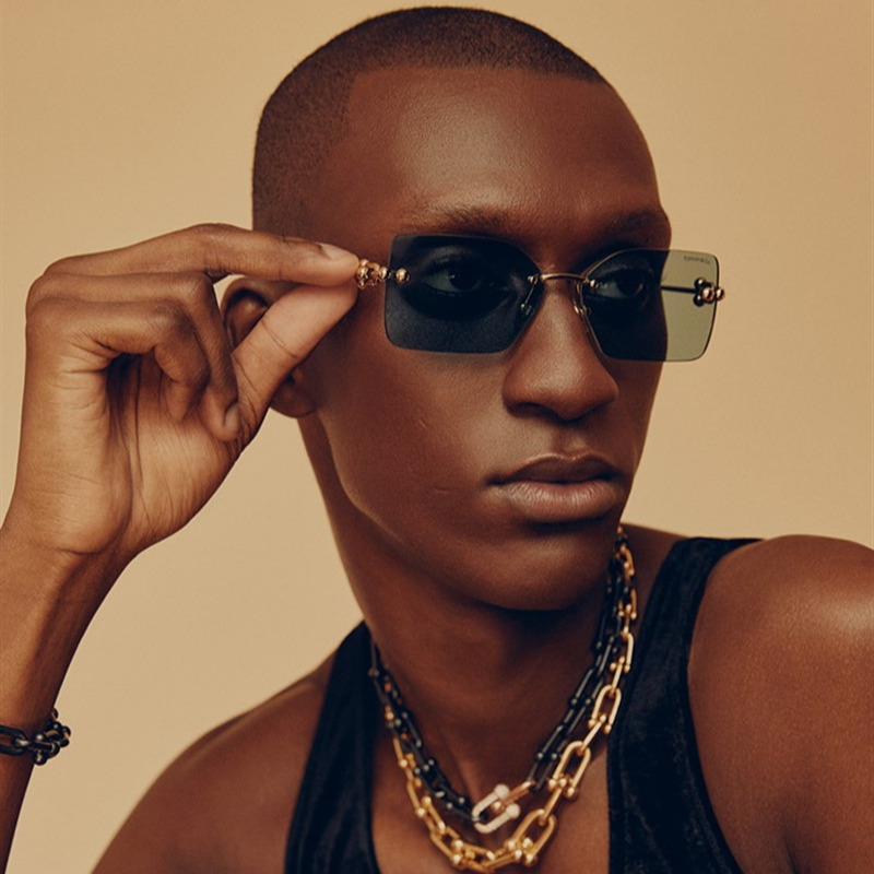 mmscene's tweet photo. Photographer #DavidUrbanke and model #AliouneFall team up for #TiffanyandCo