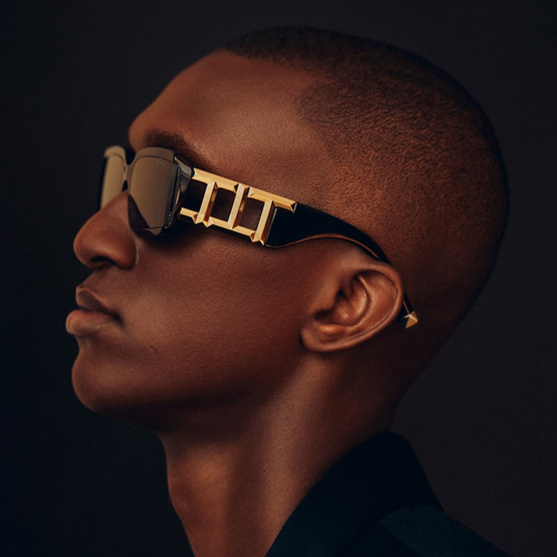mmscene's tweet photo. Photographer #DavidUrbanke and model #AliouneFall team up for #TiffanyandCo