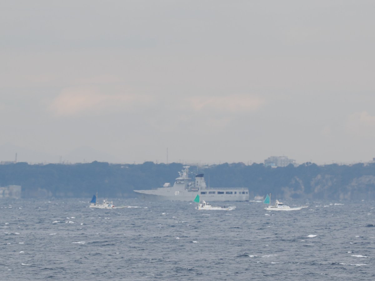 MV_Sakashimaru's tweet photo. ブルネイ海軍哨戒艦「ダルエーサン」
#RoyalBruneiNavy
#P07
#KDBDarulehsan
#国際観艦式2022 https://t.co/kqpKuslOpt