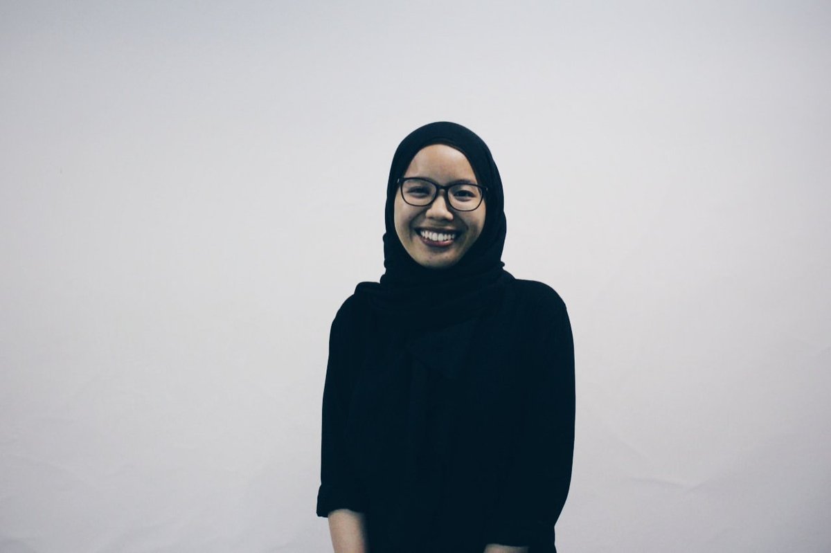 PawangPower's tweet photo. Without her, there's no way to gather the team around! 📎
•
Ladies & Gentlemen, we now introduce you to our event manager:
Atikah.
•
#PAWANGPOWER | #TGATG
#BBL4401 #UPM #AUDITION #THEATRE #STAGEPLAY https://t.co/lJaQ6SlZEO
