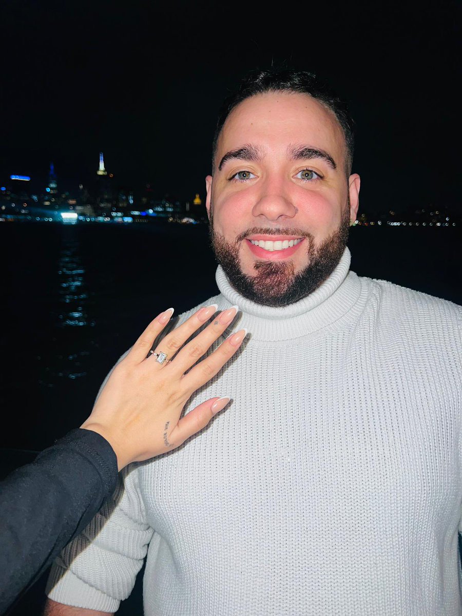 .<a href="/SilviaMunozA/">Silvs</a> said yes ❤️