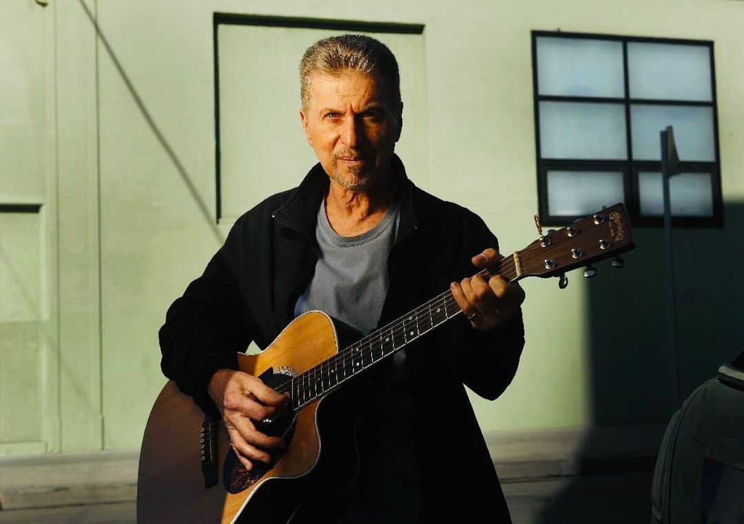 Happy birthday to Johnny Rivers
(November 7, 1942). 