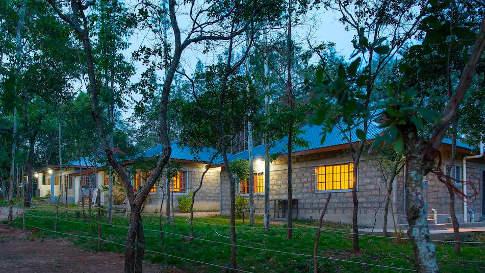 Muthoki Cottages, fully furnished one bedroom and studio country cottages located on a 40 acre tree farm in Masii. with access to private dam where you can view  beautiful sunsets, local birds, and different tree species. 

One Bedroom: 10k
Studio: 6k