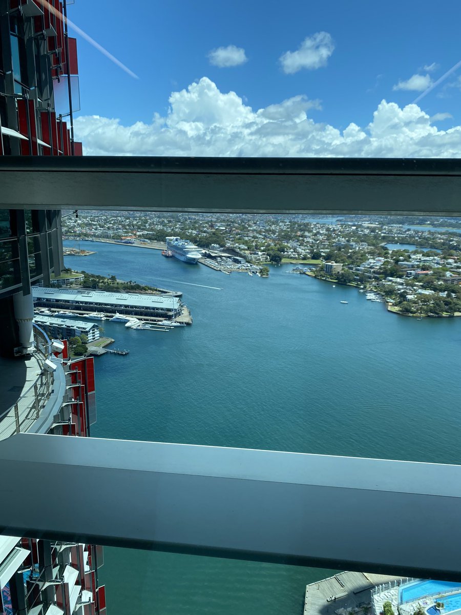 Албан тасалгааны цонхоор 🥰 #oogiiedu 

Австралийн бүх төрлийн сургуульд зуучилж, бүх төрлийн визний материал дээр мэргэжлийн баг ажиллаж байна ☺️