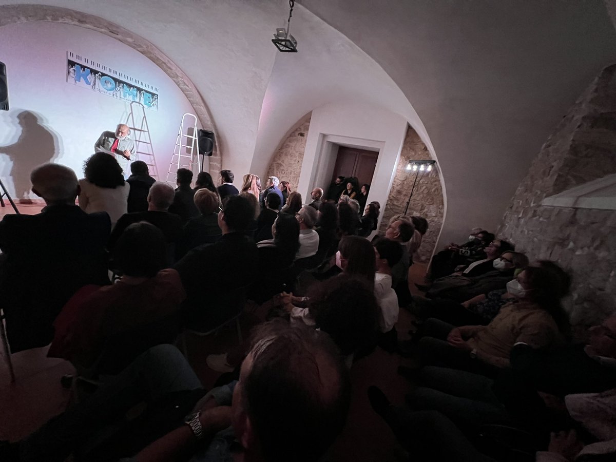 progettokome's tweet photo. Bellissima serata! Fantastico Spettacolo! Grazie a tutti! Grandissimo Alessandro Sparacino con... TUTTO SUL NULLA!

💙💛🤍💙❤️💚🤍❤️

#kome
#komestanzedivitaquotidiana
#komecomiso
#staytuned https://t.co/gqi1Lp7d3G