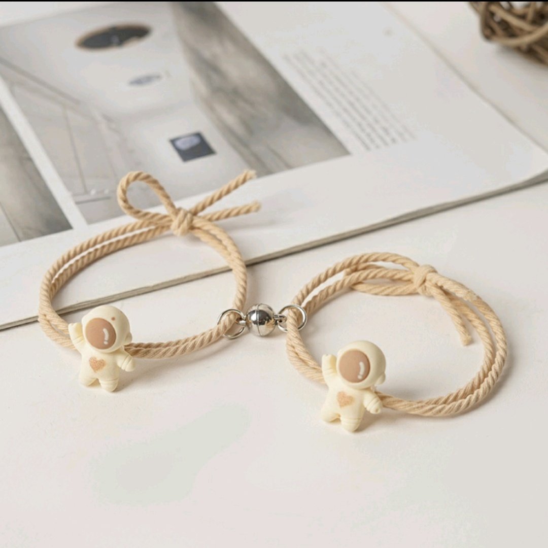 RYUSUJE0NGG's tweet photo. Gelang Gemoy Couple Sama Someone
⭐4.8-4.9

🔗https://t.co/jRG4ADtiOY
🔗https://t.co/GF06AAuQ4H
🔗https://t.co/EEnC0Kazk8
🔗https://t.co/rtBTIwuLrS

TIX ID #THE8 MARK LEE HYBE Chanyeol Jerome KIM DOYOUNG https://t.co/N85Xk7yQDm