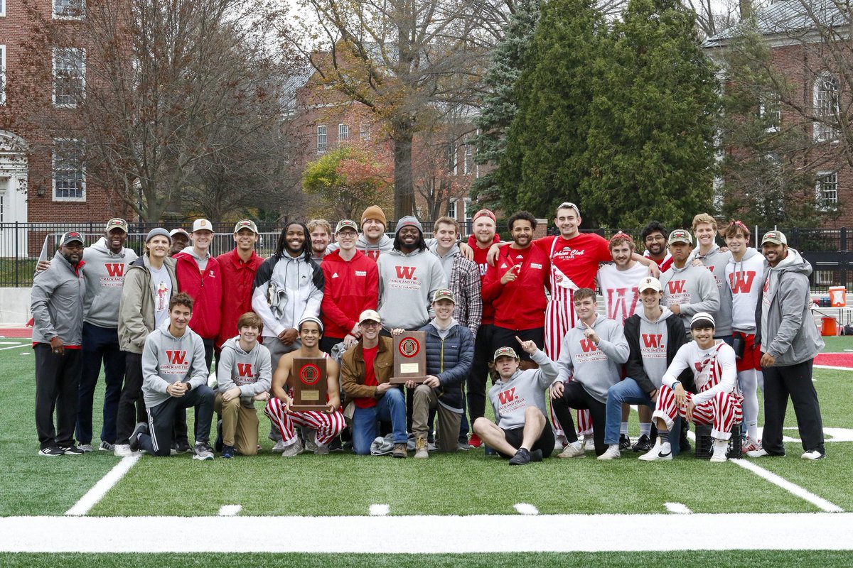 MOWNBU's tweet photo. It was great to be recognized at halftime of the football game for the success in 2022. Now back to the grind! https://t.co/OA1oZbXAbW