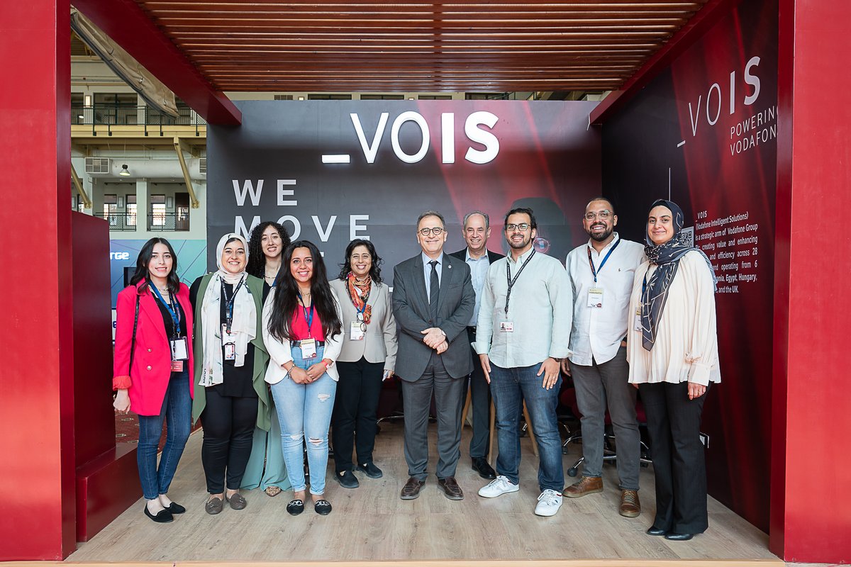 AUCPresident's tweet photo. @AUC's annual #EmploymentFair with 88 top multinational &amp; local companies, startups, family businesses, nonprofits, public sector. I met alumni business owners &amp; key sponsors keen to hire AUC talent for multiple positions across functions. @AUCCareerCenter https://t.co/QSPmqXZdBe