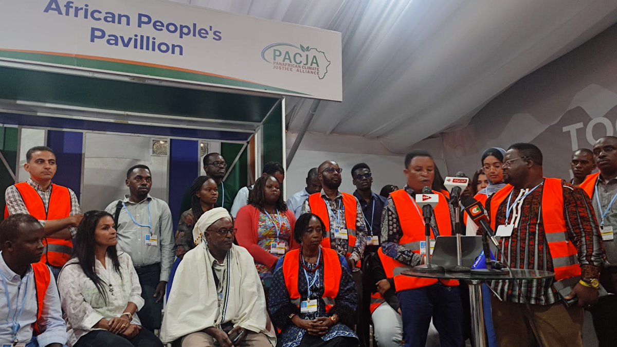 OmwamiDuncan's tweet photo. The pertinent issues on #LossandDamage must be addressed among the four key issues for #COP 27 at Sharm el Sheikh, Egypt.
We are ready for the discussion by G77 and China today @swaleh_elber
@mithika_mwenda @PACJA1 #COP27 #AfricanCOP #implementaionCOP https://t.co/D4zepWw5cZ