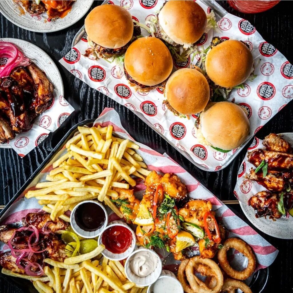 Planning a team building activity? Looking for some ideas for an office day out? <a href="/playbirdies/">Birdies</a> is a place to go! Crazy golf, delicious cocktails and our beautiful food! You can't go wrong with that!
.
.
#events #officedayout #party #teambuilding #activiti… instagr.am/p/Ckp5Hn4IjQn/