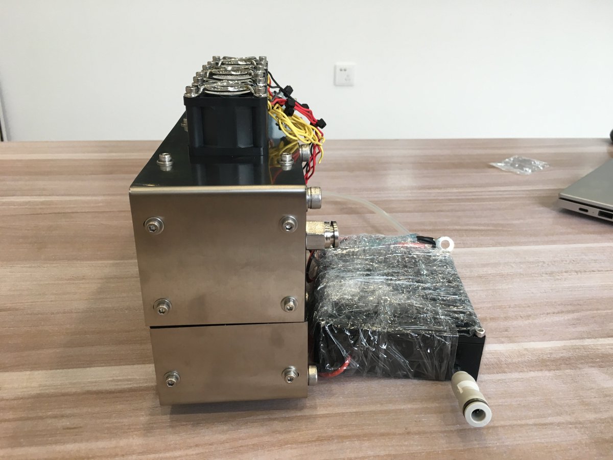 ThinkruH's tweet photo. #200W #Small  Air-Cooled #Hydrogen #FuelCellStack-#University  Laboratory Topics
We can accept customer's #customization, currently air-cooled #hydrogenfuelcell stack, we can provide 100W~3KW. https://t.co/CoqjPm0RHm