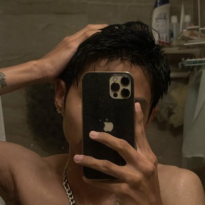 thatonegvbe's tweet photo. Starting fresh😎 #NewTwitterAccount #NewProfilePic https://t.co/PJspNKb4gu