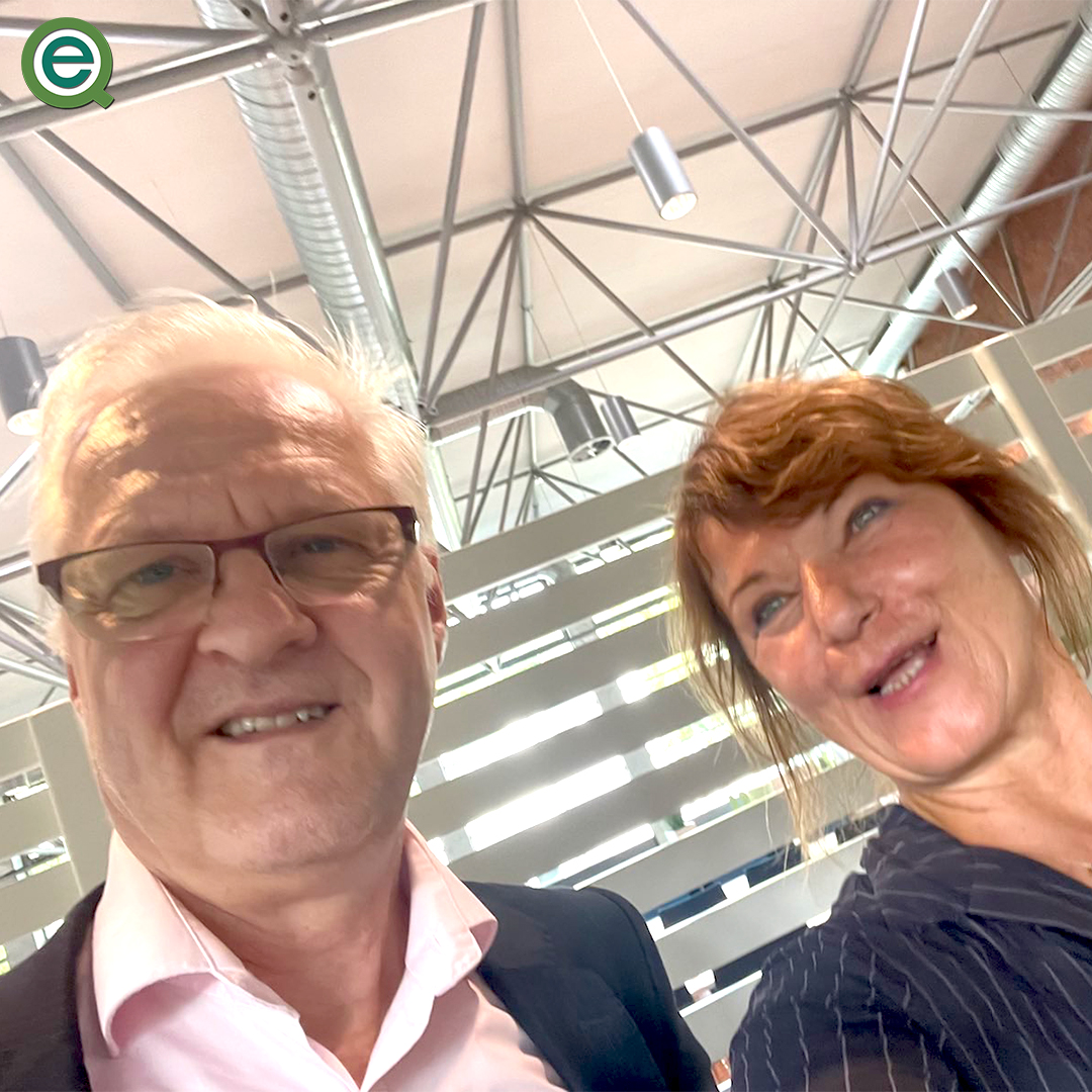 equalizent_eu's tweet photo. Warum 🧏 Gehörlose #BildungInGebärdensprache brauchen. Wie equalizent #SocialFranchise hilft, hier einzusteigen - in eine🤝sozial relevante &amp; 💶 wirtschaftlich nachhaltige Nische.

Das hat unsere Gründerin Monika mit Bildungsträgern in NRW, Sachsen und Berlin besprochen. https://t.co/6zbtcpQelE