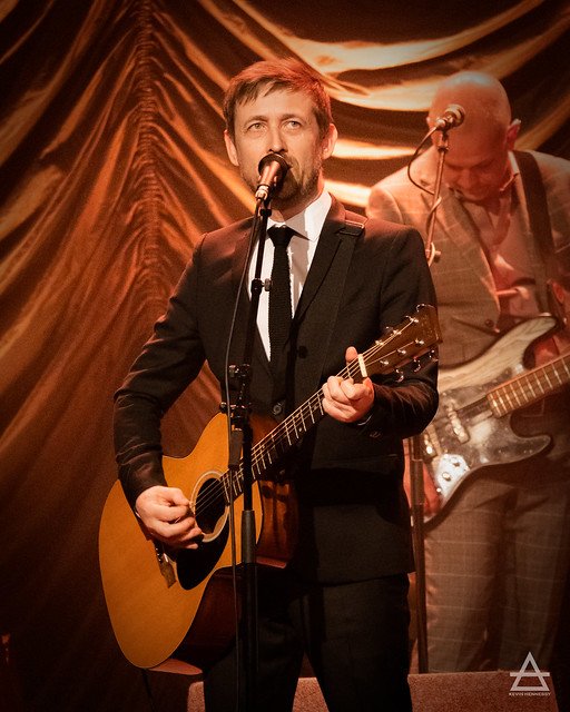 Hoy el Sr Neil Hannon líder de cumple 52 años.

Happy birthday. 