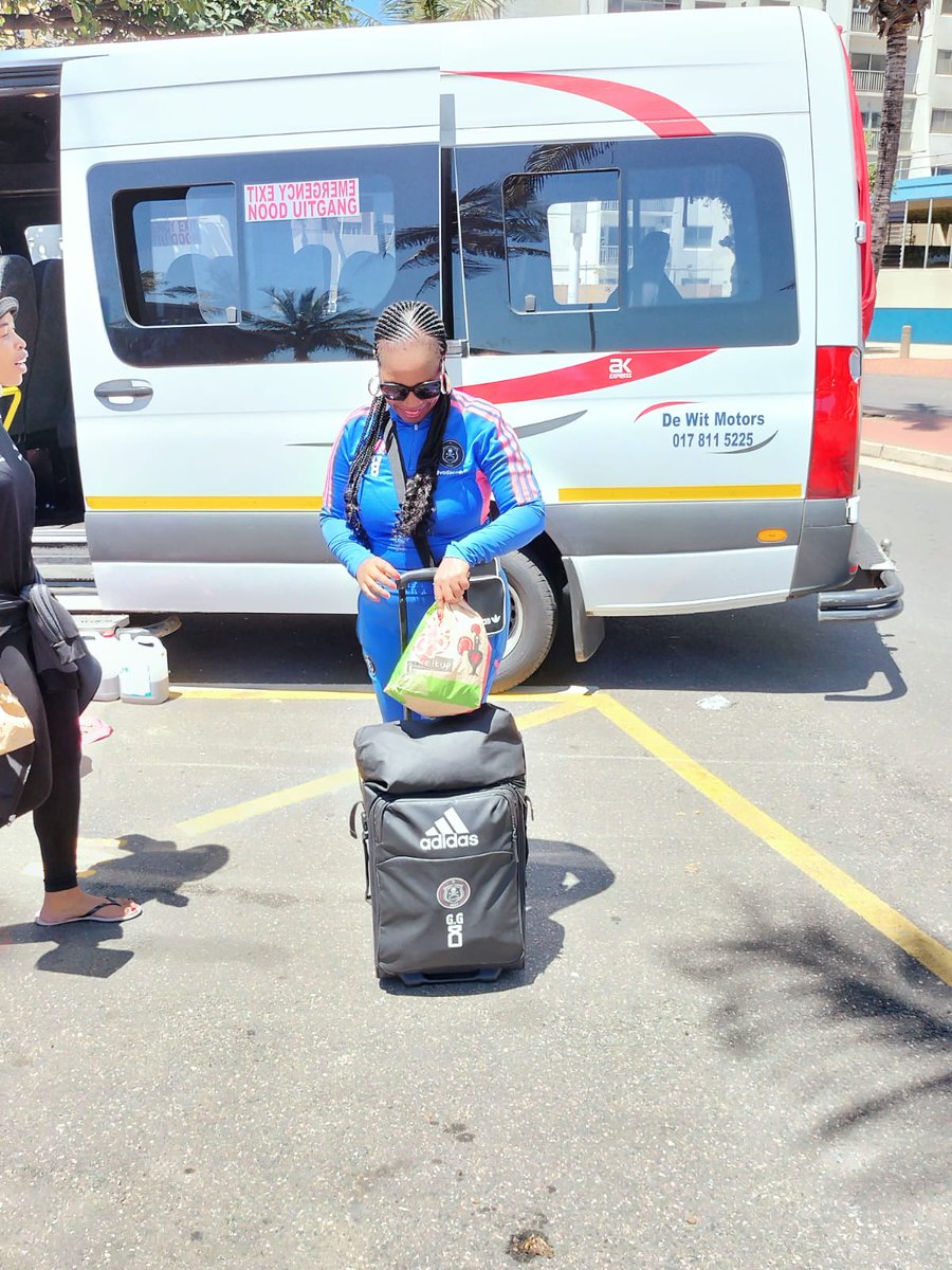 8Given's tweet image. Happy people 🏴‍☠️🖤🤍