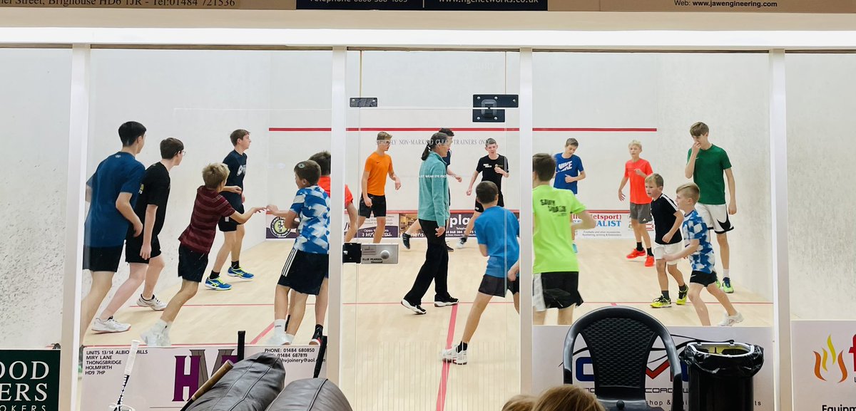A busy session with Suzanne Horner this weekend putting the future of our club through its paces. #juniorsquash #coach #juniorcoach #squash #squashcourt #hd8 #savoysquash #thefuture #suzannehorner