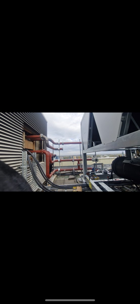 PeacewardS's tweet photo. Chillers at Manchester airport nearing completion this morning #peaceward #pipework #steel #welding #chilled https://t.co/ZenCLJxzz0