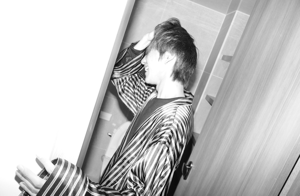 literarykpop's tweet photo. I am offering this poem to you,
since I have nothing else to give.
Keep it like a warm coat
when winter comes to cover you,
or like a pair of thick socks
the cold cannot bite through,

                         I love you, https://t.co/p7fSMKP3Z2