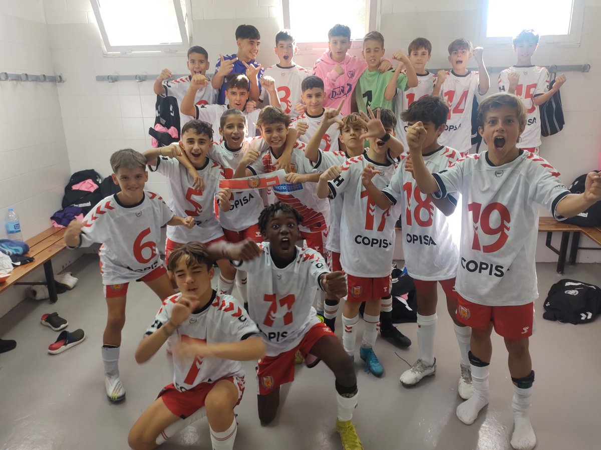 [MARCADOR INFANTIL]

🏆 1a Divisió. G1. J6
✅️ IC 7-2 CE Tecnofutbol 
⚽⚽ Kilian
⚽ Rodri
⚽ David 
⚽ Alex
⚽ Unai
⚽ Joan

🖐Cinquena victòria del conjunt d'<a href="/AgusMelo77/">Agus Melo</a> que segueix colíder.

#SomhiHospi #SomFutur⚪❤