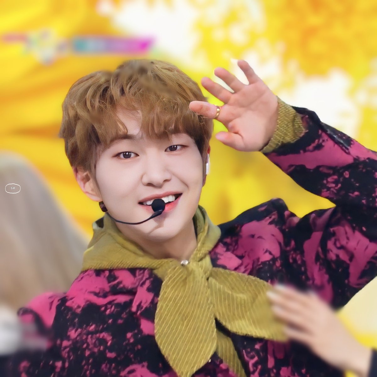 hourlyjinki tweet picture