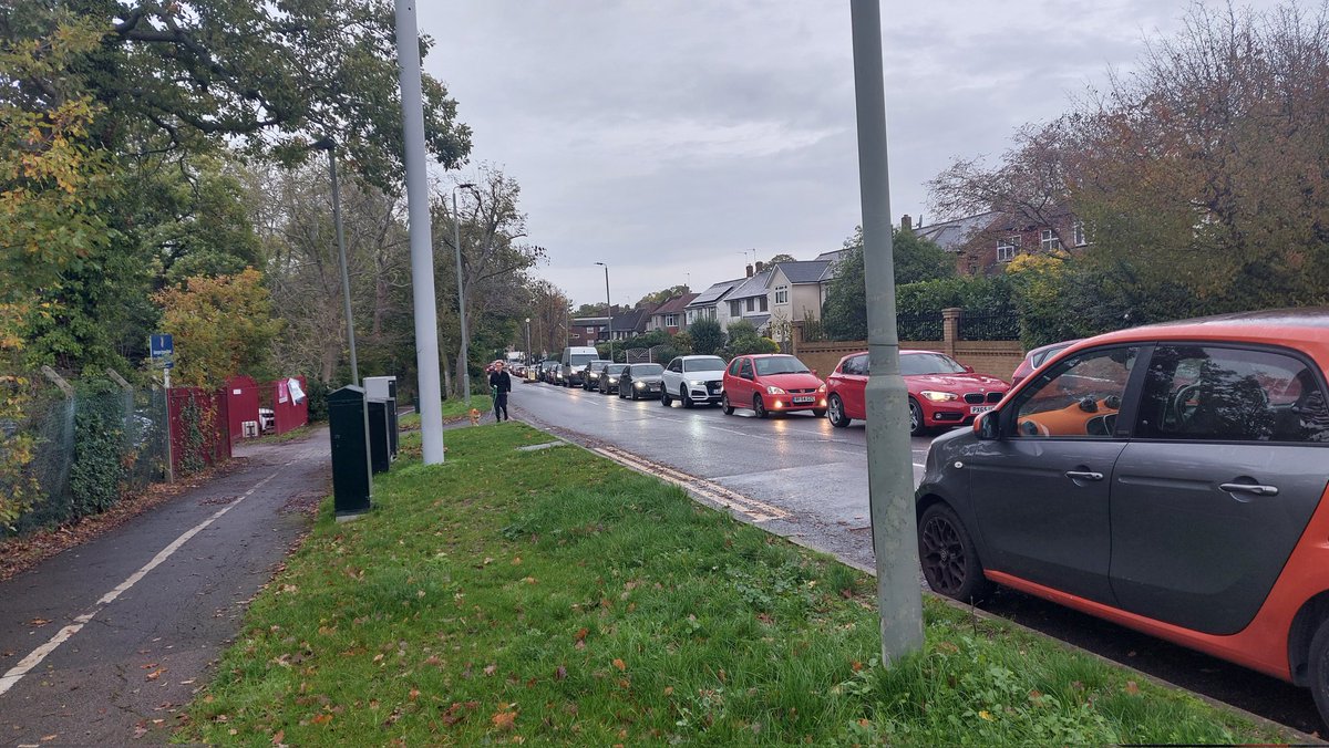 Chislehurst Matters on Twitter "RT CliveR39 Elmstead Lane queue 8am