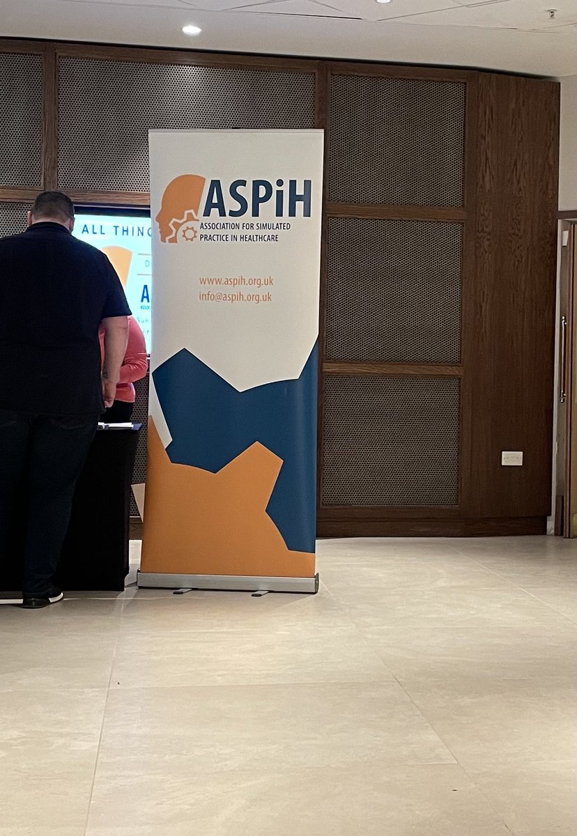 Happy Occupational Therapy Week everyone 💚 To start this #OTWeek I am representing #OccupationalTherapy and <a href="/CovUniOT/">Coventry Uni OT</a> at <a href="/ASPiHUK/">ASPiH</a> conference #OTWeek2022 #Simulation